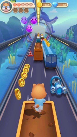 松鼠先生欢乐跑酷游戏(talking pet gold run)